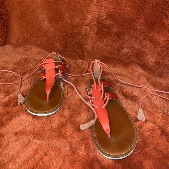 ♦️SOLD♦️ American Eagle leather wrap sandals - Picture 3 of 3